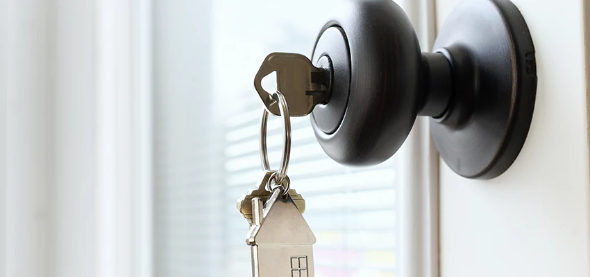 Bifold Door Knob Replacement in Thermalito, California